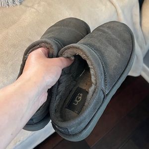 UGG classic slipper